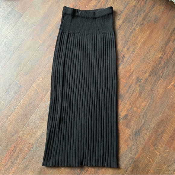 Vintage Dresses & Skirts - VNTG Braeda Horan Ribbed Maxi Bodycon Skirt